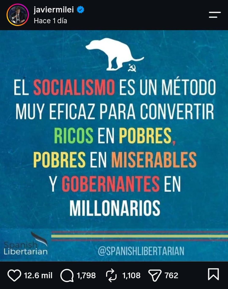 RoyCortinaOk's tweet photo. Milei vuelve a discutir contra un socialismo imaginario.

El socialismo democrático nunca sostuvo que haya que repartir pobreza ni que nadie deba trabajar. Sostiene exactamente lo contrario: que el trabajo debe permitir vivir dignamente, que la riqueza debe generarse y distribuirse con justicia y que el Estado debe garantizar igualdad de oportunidades.

La socialdemocracia no quiere una sociedad de pobres. Quiere una sociedad donde nadie tenga que ser pobre para que unos pocos puedan ser extraordinariamente ricos.

Y una diferencia importante: nosotros no necesitamos insultar al que piensa distinto para defender nuestras ideas.

El socialismo democrático se defiende con trabajo, educación, derechos, libertad, democracia y una economía que produzca riqueza sin convertir la desigualdad en inevitable.

La caricatura puede servir para las redes. No sirve para gobernar un país.