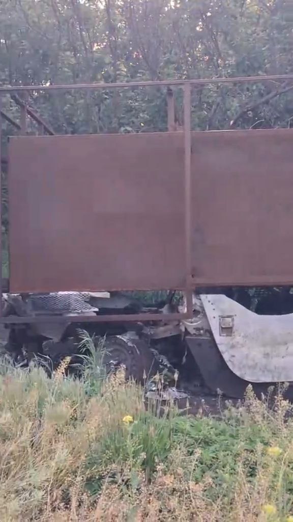 LostWarBot's tweet photo. [New 🇺🇦 loss detected]

July 1, 2026. A destroyed HMMWV "O" "☐" armored vehicle with a Ukrainian Armed Forces grill somewhere on the front lines. https://t.co/3vkG8r8aw7