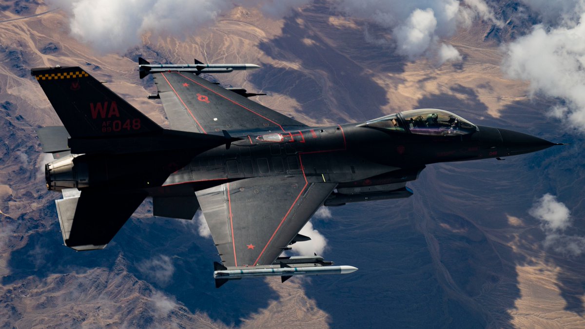 Remnantize's tweet photo. 64th Aggressor Squadron https://t.co/tSdTDyeZ2v