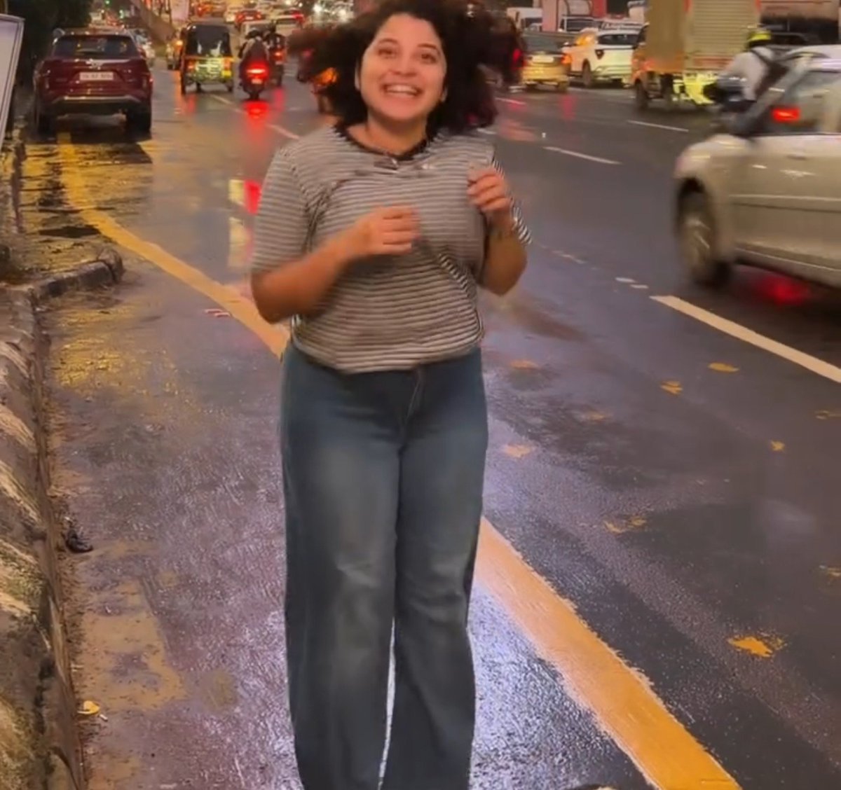 raokrish011's tweet photo. Singer damini 🥵🥵
Full ga balisina Body tho abaaaa kasi ekkinche figure edi 🤤🤤 deeni face chuste kasi ga nakutu ha lips korikesi Ha sallu baga pisukutu kinda baga kasi meda unna deeni puvvu nakesi pirrala meda kodutu kasi teera mingali anipistundi 💦💦💦 https://t.co/vOhWSwNL6z