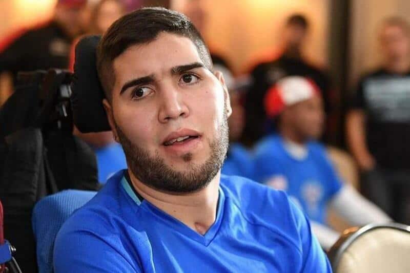 KirmiziKoseMMA's tweet photo. 🕊️ Prichard Colon, 33 yaşında hayatını kaybetti.

Colon, 2015 yılında kariyerindeki ilk mağlubiyetinin ardından geçirdiği beyin kanaması nedeniyle yedi ay komada kalmış eski bir profesyonel boksördü. https://t.co/xYE9vZ2Y2e