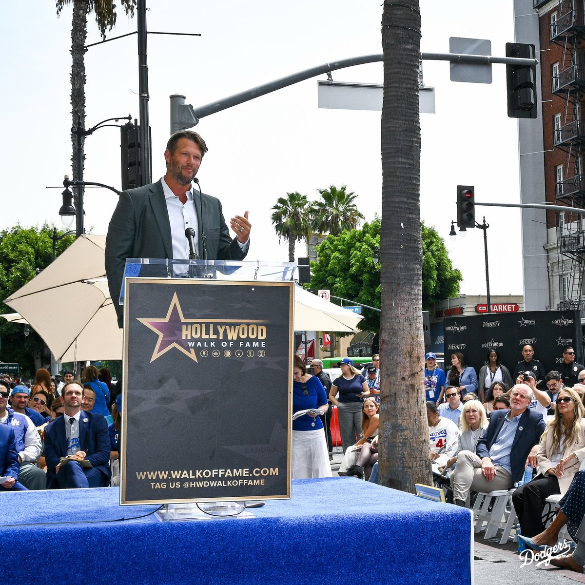 Dodgers's tweet photo. Our Hollywood Star. ⭐️ 

Congratulations Orel on receiving your star on the Hollywood Walk of Fame! https://t.co/EjDkISjef9