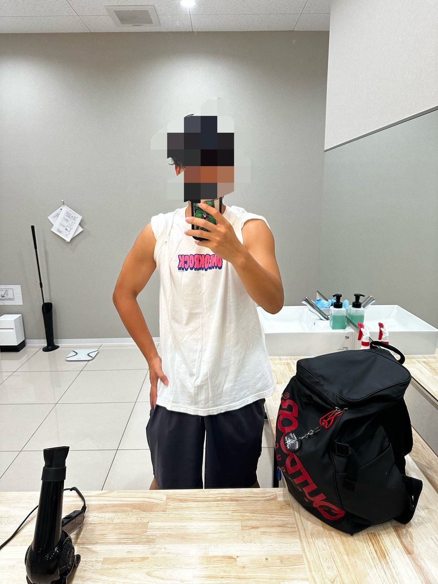 TWwacci0122's tweet photo. おはようございます。お盆休み最終日朝早くから筋トレしてきました💪 https://t.co/0MyTGfeObU