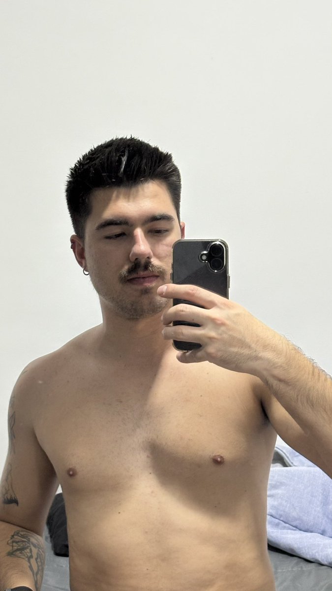 gusterra_'s tweet photo. 🤳🏻📸 https://t.co/NjyLLO0cbU