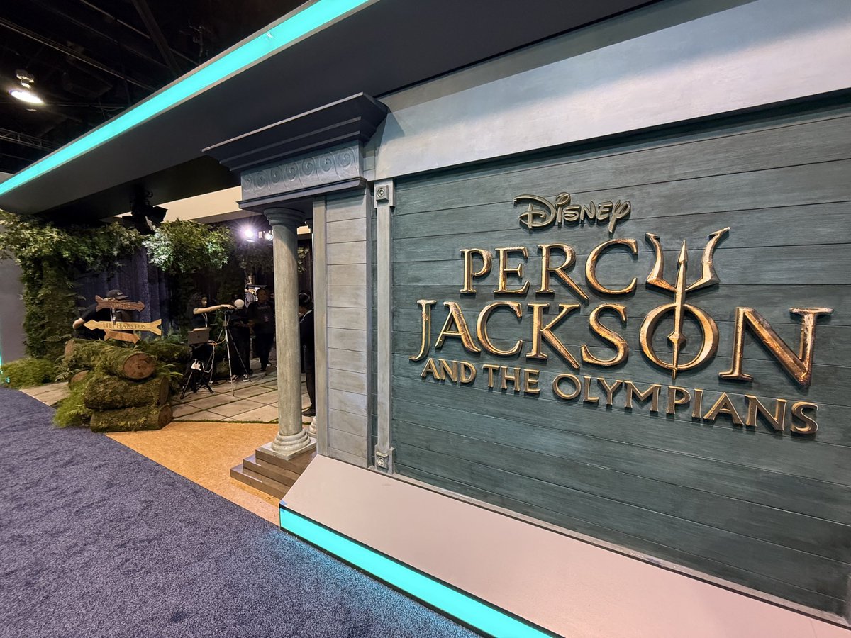 oraculosemideus's tweet photo. TÁ CHEGANDO!

Exposição de "Percy Jackson e os Olimpianos" na D23

Teremos um painel no evento no sábado

(via ScottGustin) https://t.co/k6VBKkpmGp