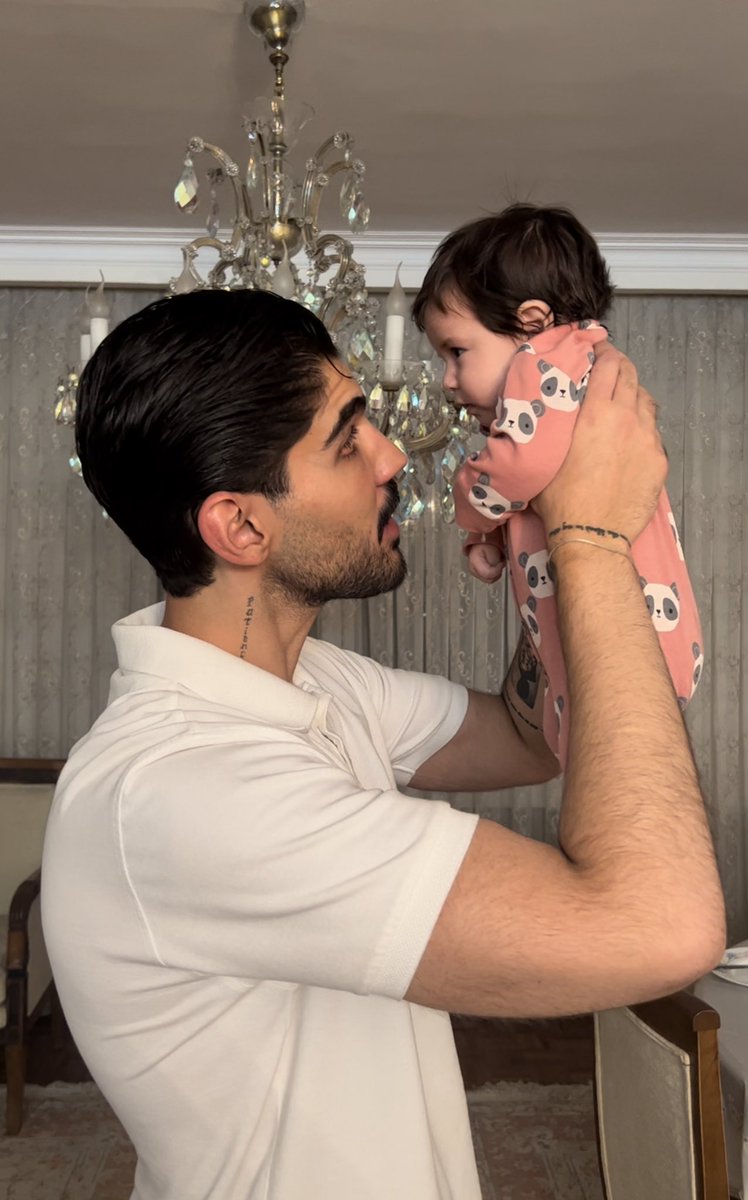 theshrrr's tweet photo. بميرم برات قند عسل دايى؟ https://t.co/tyJ5qEZfom