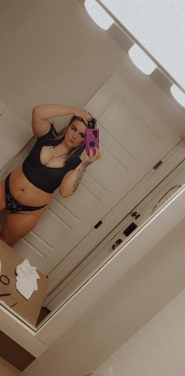 SS420565's tweet photo. Free for one day for every new subscriber!! Only few spots left!!!! Then 50% off your first month, https://t.co/4t5Dcymqmu https://t.co/Ls6cqFuUEv