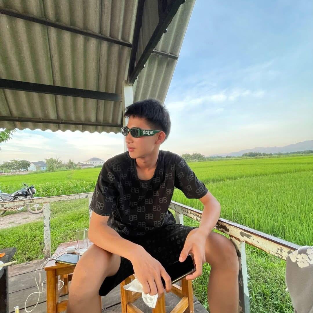 08dcdw's tweet photo. ມີຄີບໄຜຢາກເບິງທັກມາເລີຍ https://t.co/dBRT9dRUxQ