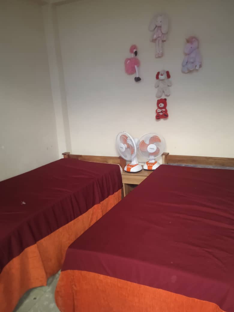 ConsejoPinar's tweet photo. El #ConsejoElectoralProvincial de #PinarDelRío como parte de las actividades por el
🇨🇺 Centenario del natalicio de #FidelCastro 
🎁 Entregó en la Casa de Niños sin amparo familiar donativos para estos pequeños. https://t.co/why2YVbe01