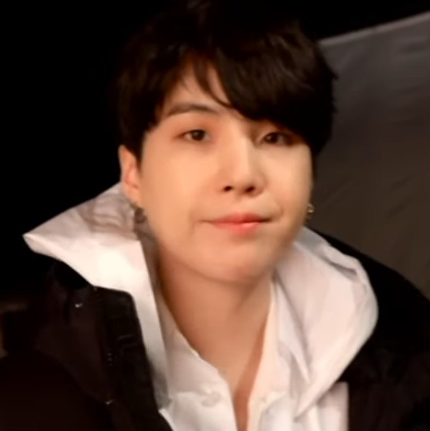 b2bsuga's tweet photo. 🥟🥟🥟🥟 https://t.co/20nzOQuakB