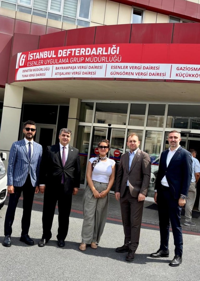 FSNisanci's tweet photo. Bugün Şube Yönetim Kurulumuz ile birlikte Esenler Uygulama Grup Müdürlüğü yerleşkesine ziyarette bulunduk. Sendikamızı ve çalışmalarımızı anlattık. Meslektaslarımıza, olumlu yaklaşımları ve sendikamıza verdikleri destek için teşekkür ediyorum.  
Bu kapsamda il dışı tayini nedeniye İstanbul'dan ayrılan Yönetim Kurulu Üyemiz Sn. Berhan Özgür GÜLCAN'ı da ziyaret etme fırsatımız oldu. Kendisine de değer katıcı çalışmaları için Sendikamız adına teşekkür ediyorum.
