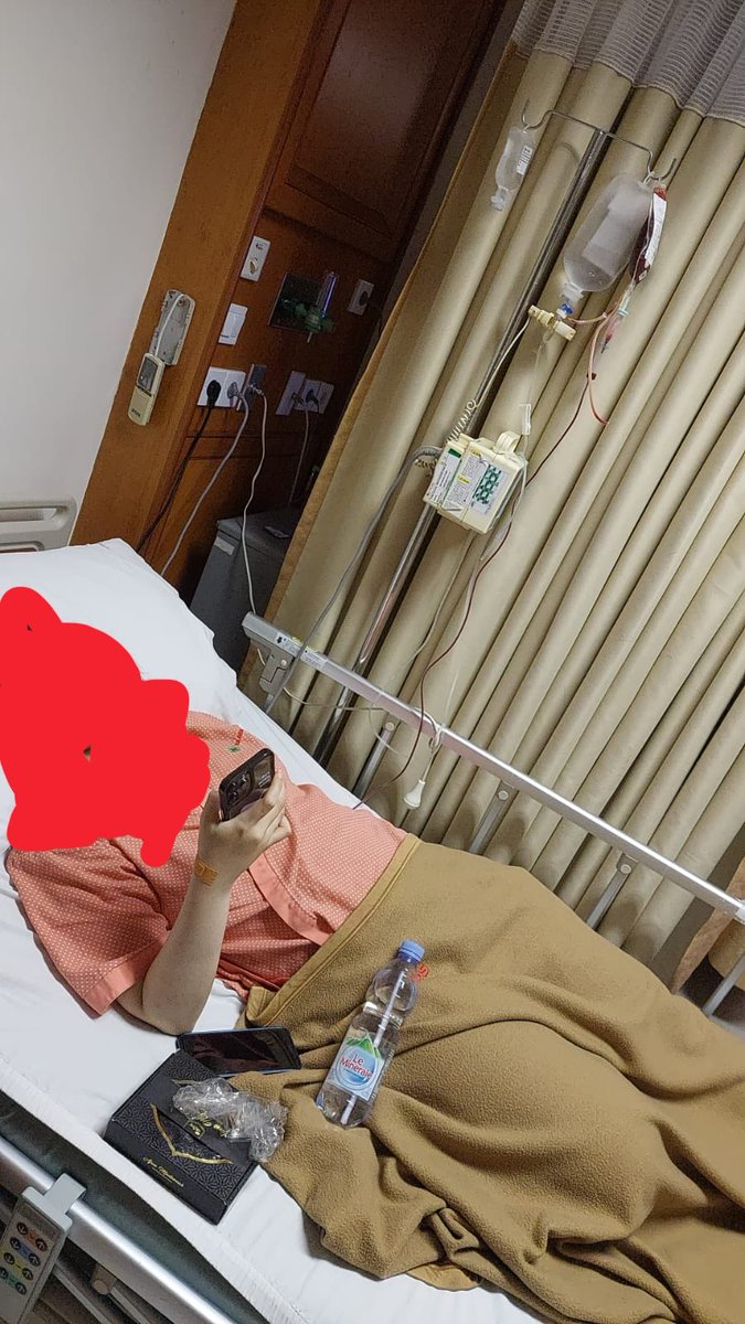uknowimaul's tweet photo. flashback 2023 akhir, transfusi darah 2 kantung karna anemia : hamil 20 weeks. yg dirasakan saat itu ‘ya Allah maafkan hamba’ gakkuatttt🙏🏻 https://t.co/xAW91Sp87Z