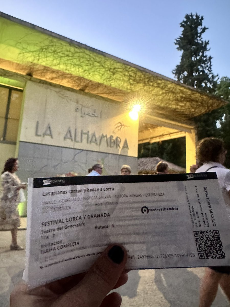 ropadilla77's tweet photo. Hoy se celebra al mejor, @GarciaLorcaFV , por la mejor, Coco Reyes y en el mejor de los escenarios! “Las Gitanas cantan y bailan a Lorca” #Alhambra #Generalife #Lorca #mevuelvesLorca https://t.co/r8GejteATc