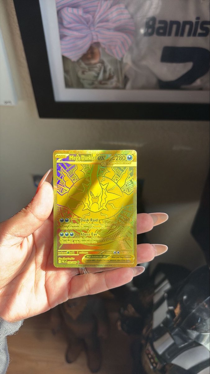 leslienichellle's tweet photo. Off of a single cvs pack! https://t.co/81ljy5QAy6
