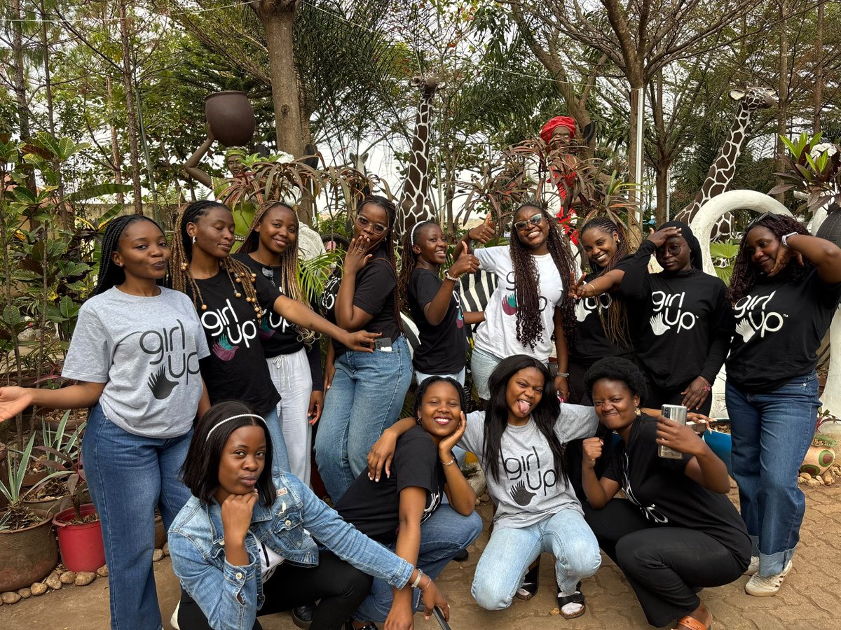 GirlupElevate's tweet photo. ✨️Teamwork makes the dream work ✨️

A couple of highlights from the team-building event that we had last week! We laughed, we ate we danced 💃🏾 and had an overall fun time! (Not everyday work 🤣🩷)

The team that makes it all possible! 🤍

#teambuildingactivity #GirlUpElevate https://t.co/A8AB3sJpjZ