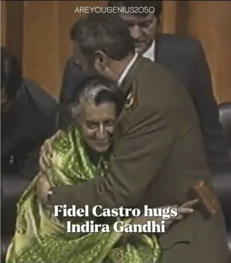 HPHQ7's tweet photo. @sandeepdik @_SandeepDikshit @RahulGandhi इटालियन dog तेरी दादी को देख कैसे आलिंगन कर रहा है बेशरम #Congressi कुत्तों क्यूँ इतिहास निकाल रहे हो @ https://t.co/kdrglPxaKa