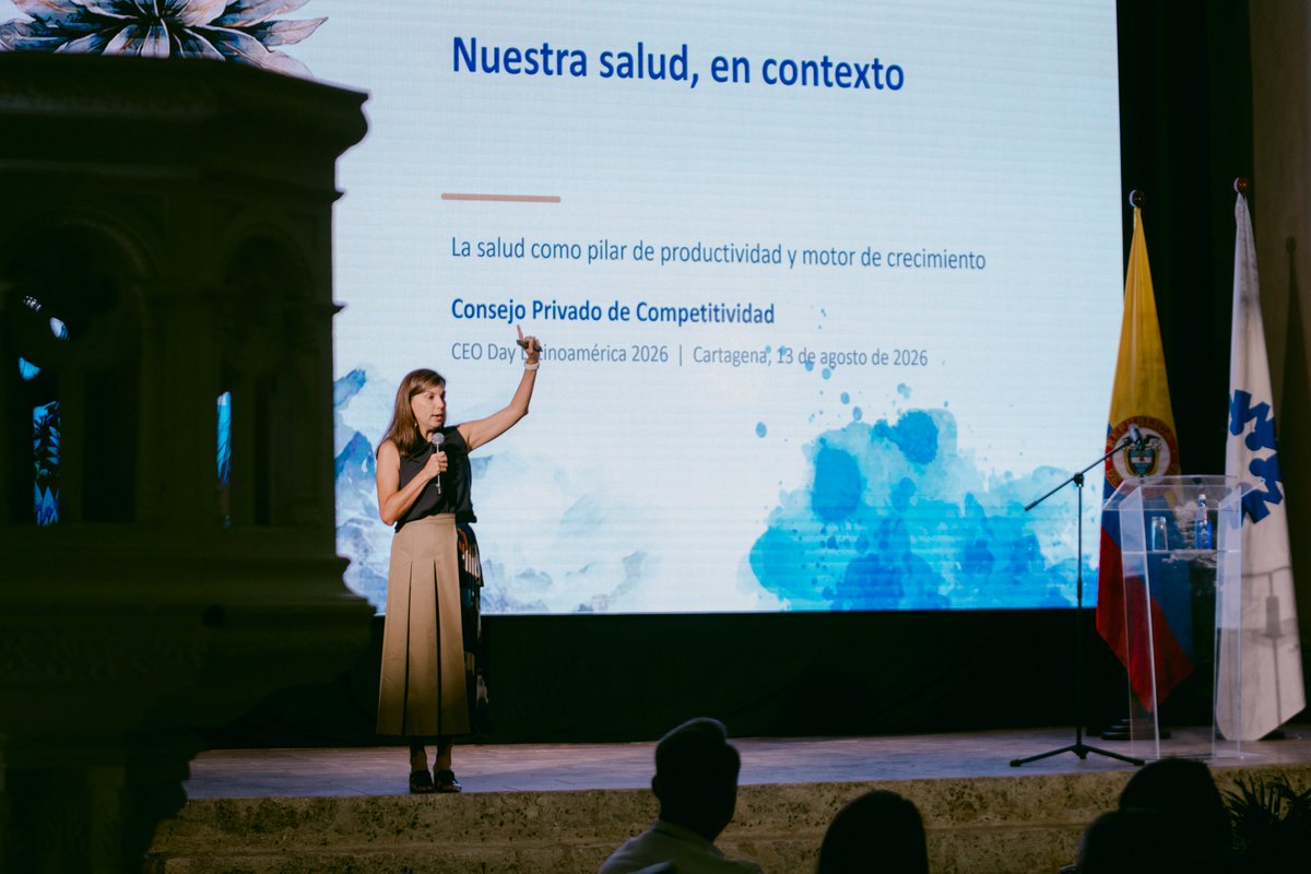 ColombiaCompite's tweet photo. @maiguashca , presidente del Consejo Privado de Competitividad, participó en el CEO Day Latinoamérica 2026 de @FSFB_Salud , un espacio para conversar sobre los desafíos que enfrenta hoy el sistema de salud y su relación con el crecimiento y bienestar del país.

En su intervención, puso sobre la mesa una idea clave: hablar de salud también es hablar de productividad. Porque cuando una persona no se siente protegida, se afecta su bienestar también se afecta su capacidad de trabajar, estudiar, cuidar y generar ingresos.
Pero además la productividad es también relevante para el sistema de salud. Una sociedad excluyente, de personas que no participan de la fuerza laboral, con mucha gente en la informalidad, trabajando solos o en microempresas muy pequeñas, es una sociedad difícil de cuidar. Este tipo de exclusión nos hace vulnerables, y hace más difícil que el sistema de salud logre ser más efectivo. 

Gracias a todos los asistentes por escuchar una perspectiva que no viene de la óptica del sector salud. Las conversaciones interdisciplinarias son fundamentales para que construyamos mejor, para que logremos proteger y crecer de la mano de un sector que sobre sale a nivel mundial.