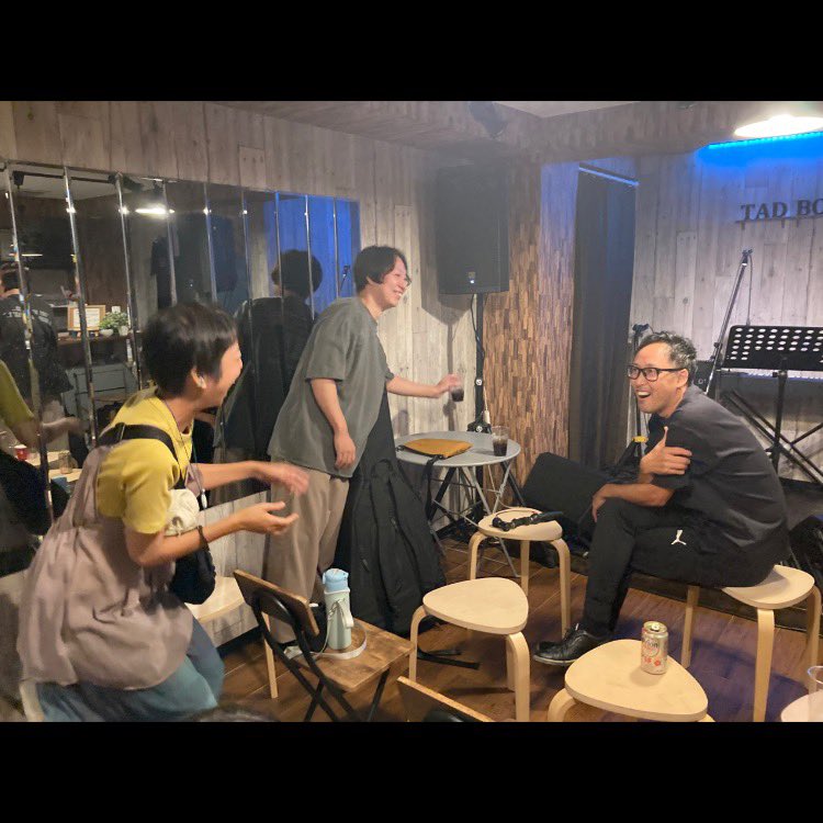 masa_mosa's tweet photo. 2023年８月１３日
@TADBOX2022 カクテル！
そらねとまさ、まさソロのふた枠出演させていただきました！
尊敬する大先輩、良(Ryo)さんの「R-ing」歌わせていただきました！
さすがの村田さんコーラス、当時を思い出す〜😭
出演者のみんなも一緒に歌ってくれてありがとう〜😆 https://t.co/PSryoxoP7k