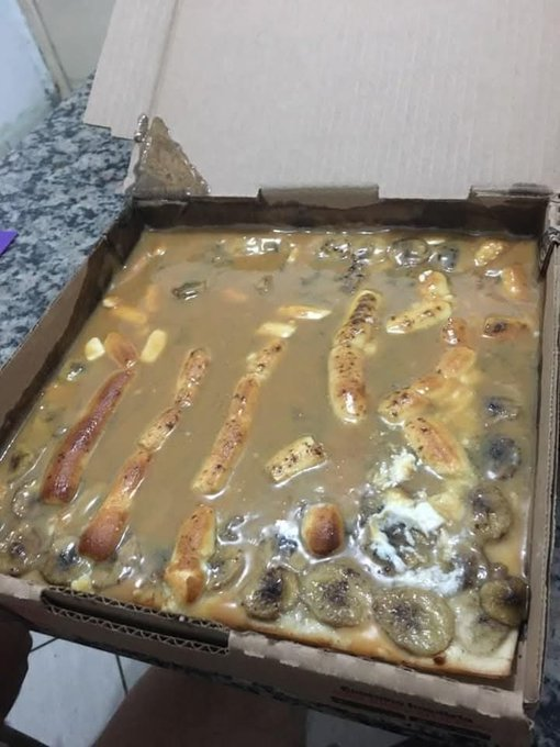 senshi_real's tweet photo. adivinhem de qual sabor é essa pizza https://t.co/tHf0FQPvKZ