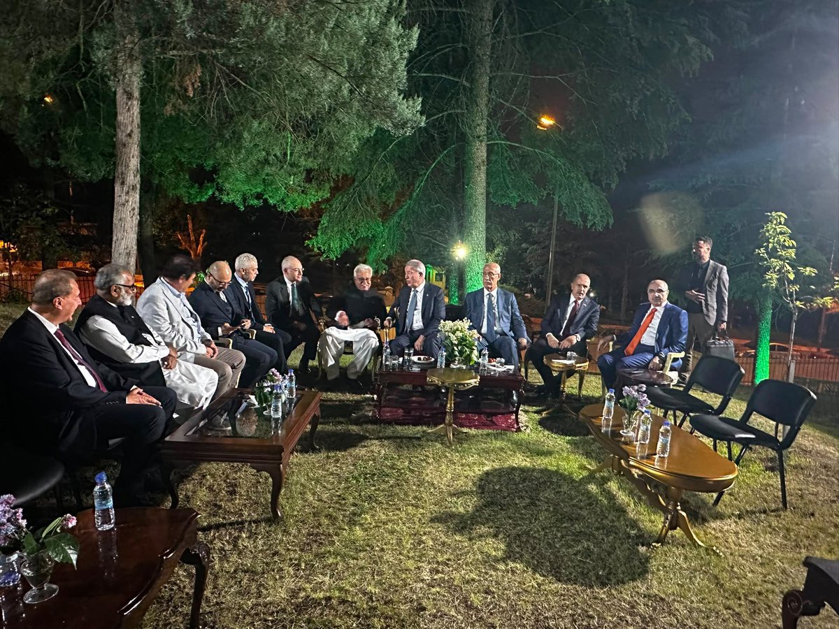 dgskon's tweet photo. Dost ve kardeş Pakistan’ın Bağımsızlık Günü vesilesiyle #Pakistan’ın Büyükelçisi Sn Dr.Yousaf Junaid’in nazik ev sahipliğinde düzenlenen programa katıldık.@dgskon @turkeraygunduz @TC_IslamabadBE
Dost ve kardeş Pakistan’ın Bağımsızlık Günü’nü en içten dileklerimizle kutluyoruz🇹🇷🇵🇰 https://t.co/ap6pODttu3