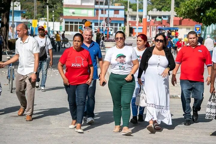 YanetsyTerry's tweet photo. #ProvinciaGranma. Este 13 de agosto, ferias integrales en todos los municipios, celebrando el Centenario de #Fidel. #CubaNoSeRinde. @PartidoPCC @AsambleaCuba @PresidenciaCuba @GobiernoCuba @GobiernoGranma @BarceloOrt92635 @InesMChapman @EduardoLopezL65 https://t.co/Wkw7Q7WS7p