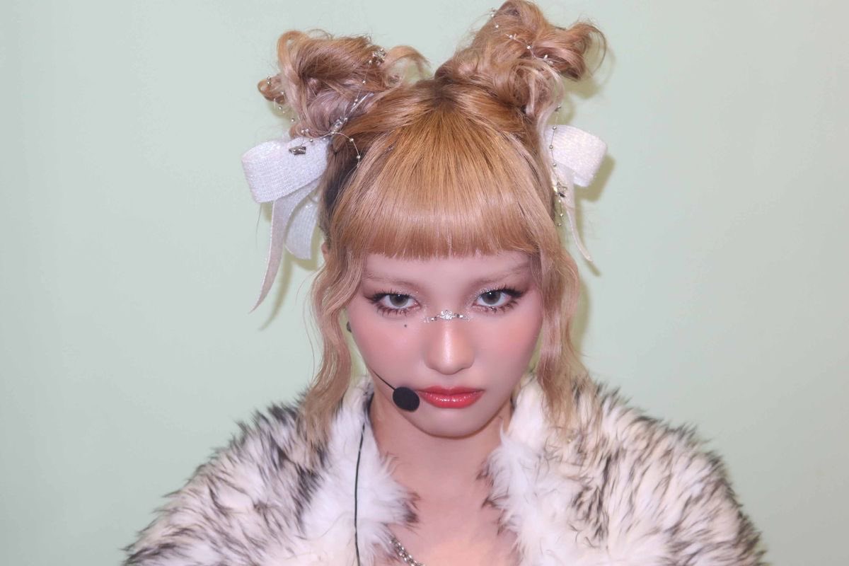 cosmicxgals's tweet photo. a cutie patootie im gonna eat her https://t.co/jReDuomNSl