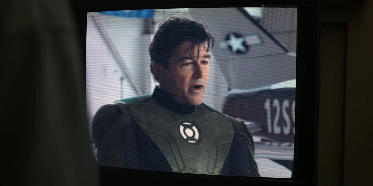 dcu_chambers's tweet photo. Hal being GL since 1996 in the DCU brings such interesting implications with it. A young Clark Kent is in Smallville on a farm and all of a sudden the Kent's turn on the TV and find out intergalactic police is on earth. They must've been SWEATING 🤣 https://t.co/4mMXFjHzAW