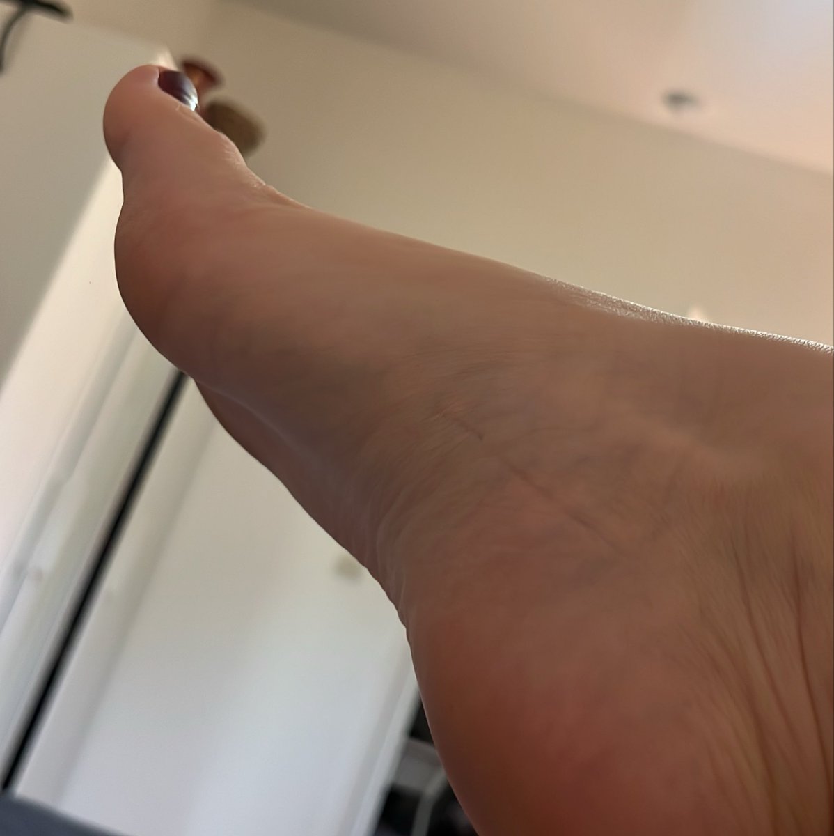 mmommyyi's tweet photo. venez dm pour + #moneyslave #pieds #mommy #soumis #domina https://t.co/wLpdeN0OxD