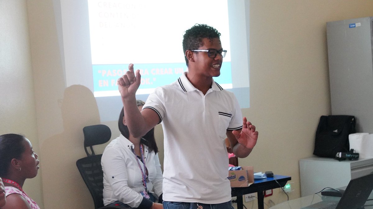 CTCRDO's tweet photo. Desde los Centros Tecnológicos Comunitarios continuamos acercando oportunidades de formación a las comunidades, impulsando el desarrollo de capacidades que abren nuevas puertas para el crecimiento personal y profesional. https://t.co/Ky43lAtrKv