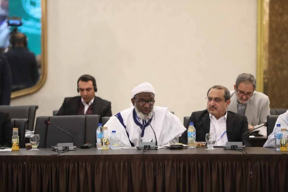 alqary_emran's tweet photo. THE LION YOU SEARCH FOR IS HIM

When I look at Sheikh Dr. Ahmad Abubakar Mahmud Gumi , I see the companion of Prophet Muhammad (peace be upon him) Abu Bakr al-Siddiq in him. I see him put into practice the very words Abu Bakr uttered when he was appointed Caliph:

والضعيف فيكم قوي عندي حتى أريح عليه حقّه إن شاء الله، والقوي فيكم ضعيف حتى آخذ الحق منه إن شاء الله.

'The weak among you shall be strong in my eyes until I secure their rights for them, God willing; and the strong among you shall be weak in my eyes until I extract justice from them, God willing.'

Whenever there is a person of truth standing in a position of weakness, you will certainly find Sheikh Gumi there standing with them, even if the cost is having the whole of mankind against him. He stood with Ahmad Sani Yarima during the Shari'a law dilemma, aided the people of Palestine in their struggle, and stood with the innocent people of Tudun Biri who suffered from careless military attacks by building them a school and placing a scholar in their midst. He stood for those in Sokoto who were brutally killed in another "mistaken" military attack, and for the innocent Fulani in the bush who were brutally slaughtered by coordinated attacks from both outside and within. And, of course, he stood with Deborah, who was mercilessly murdered over a supposed blasphemy charge. These are only a few instances, and the list of ignored instances is endless.

Wherever there is an oppressor, no matter his might, power, or position, Gumi will stand face-to-face with him and fight until the weak can breathe again. We have seen how he stood against the government led by former President Goodluck Jonathan, openly calling for his resignation when bloodshed became the order of the day, yet still describing him as a very good and kindhearted man. Afterward, he fiercely fought against the merciless governance of late President Buhari and tirelessly spoke out against him. He stood up to the United States, its leader Trump, and Israel, a task that those capable of undertaking are as few as Arabic vowel marks. And not to forget the baby Traore who is full of energy and dreams of challenging the will of God. Even regarding the tyranny happening in Saudi Arabia, where scholars are left to rot in dungeons merely for speaking their minds, Gumi is not silent. This is how fair he is: it does not matter if the monster is a friend or an enemy; they all become the latter.

This man is hated for upholding the words of Caliph Abu Bakr:

لا يدع قوم الجهاد في سبيل الله إلا ضربهم الله بالذلّ، ولا تشيع الفاحشة في قوم قطّ إلا عمّهم الله بالبلاء.

'No people abandon striving in the path of God except that God strikes them with humiliation, and immorality never spreads among a people except that God engulfs them in affliction.'

This is what detractors dislike about Gumi. He has brought many Muslims back to their senses regarding the boygeyman version of Jihad, created by the West to do its bidding. The same agenda being pushed today in Nigeria.

Gumi is doing God's work, and until that mission is achieved, you can only read his words, listen to them, and feel them in your bones. He will not stop just like Abubakar did not withdraw from his fight against those who denied him Zakat though Umar and many other companions advised against it. It is the will of God.

May Allah preserve the flag bearer.