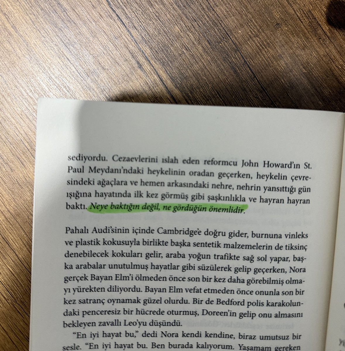 ozgedusgun's tweet photo. #geceyarısıkütüphanesi #matthaig https://t.co/mxXjL1NNCS