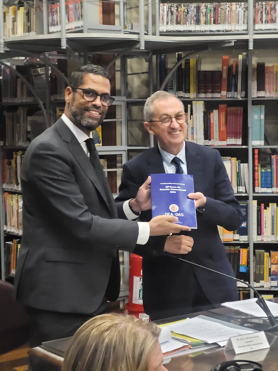 alalday's tweet photo. Concluimos con éxito la sesión del Comité Jurídico Interamericano y el 51º Curso de Derecho Internacional de la OEA, en Rio.

Un honor haber contado en el Curso con @SG_OEA_OAS jueces de @CIJ_ICJ, @ITLOS_TIDM, ex Juez #AbdulqawiYusuf y una relatora de la #CDI https://t.co/Iz4wcT1V2k