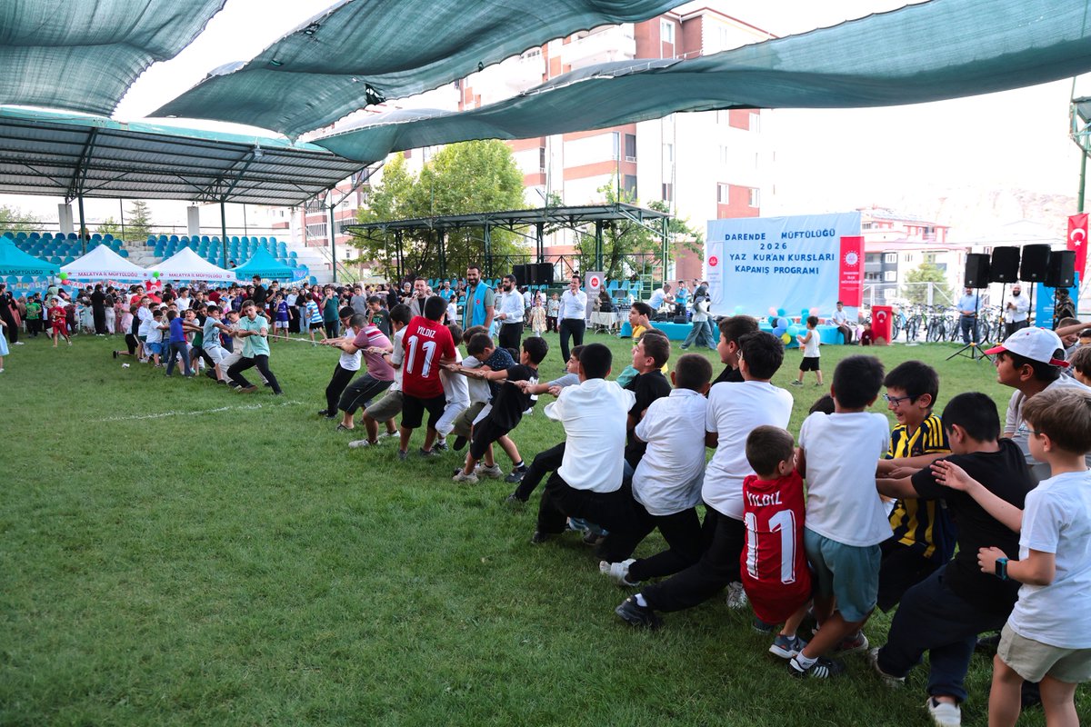 DarendeMuftuluk's tweet photo. 📍2026 Yaz Kur'an Kursları Kapanış Programı ve Çocuk Şenliği 

İlçe Müftülüğümüz tarafından Darende Güreş Sahasında Yaz Kur'an Kursları Kapanış Programı ve Çocuk Şenliği düzenlendi.

https://t.co/jb52LqsdFQ

https://t.co/AHvphGckFG https://t.co/NIJAHtWTYC