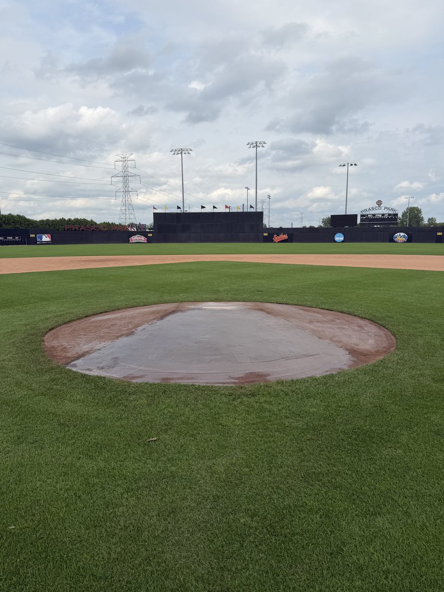 bradycook22's tweet photo. Mound rebuild ✅

5 weeks till fall ball https://t.co/8VmwgfPTrX
