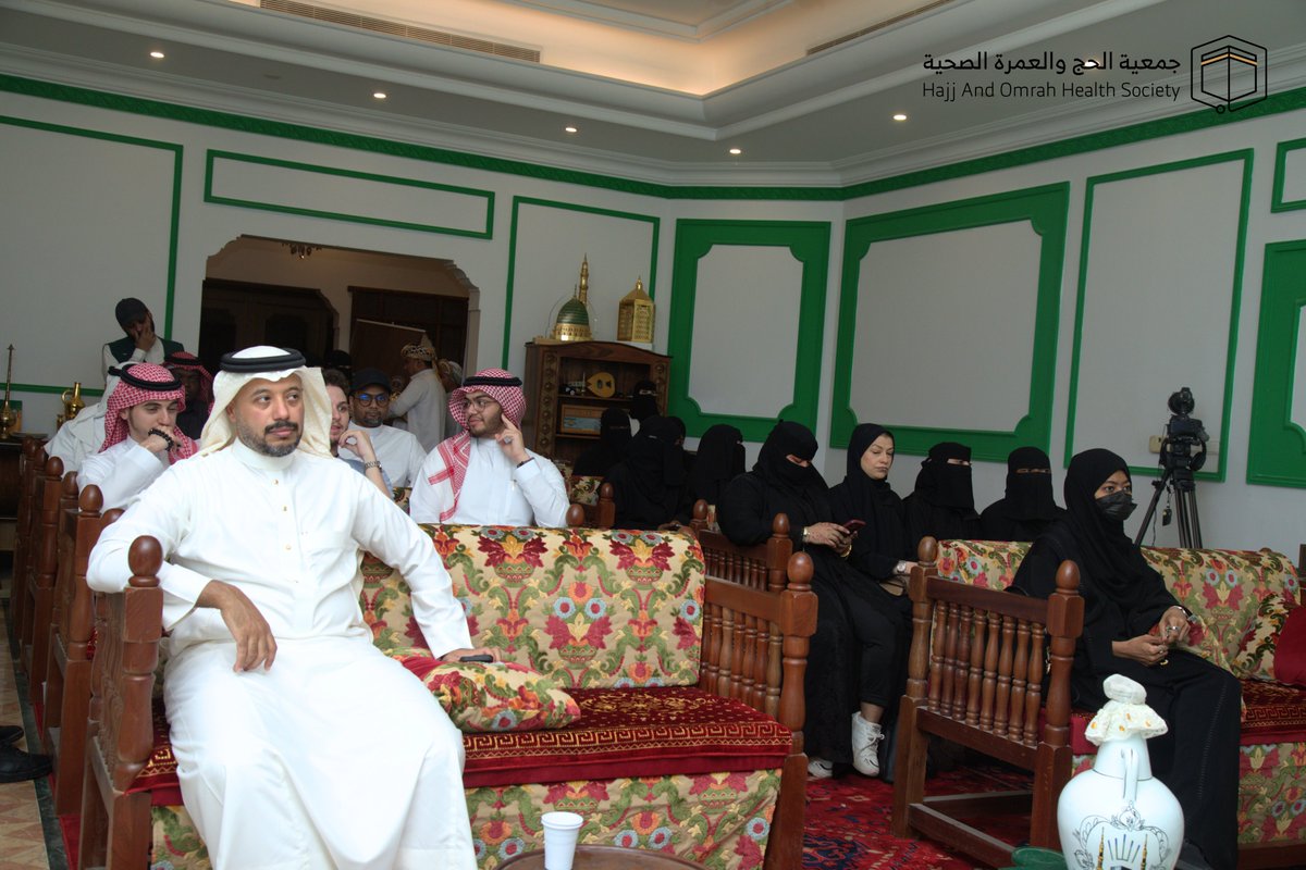 hj_omrah's tweet photo. الحفل الختامي | #معسكر_تجربة_المعتمرمن فكرةٍ بدأت بخطوة، إلى مشاريع تصنع أثرًا حقيقيًا..
نختتم رحلة المعسكر الصيفي للمشاريع التطوعية والمجتمعية الصحية، بعد أيامٍ من التعلم والتطوير والتحدي، وتحويل الأفكار إلى مبادرات وحلول مبتكرة.
ختامُ رحلة.. وبدايةُ أثر. https://t.co/QCSKnOn9Bg