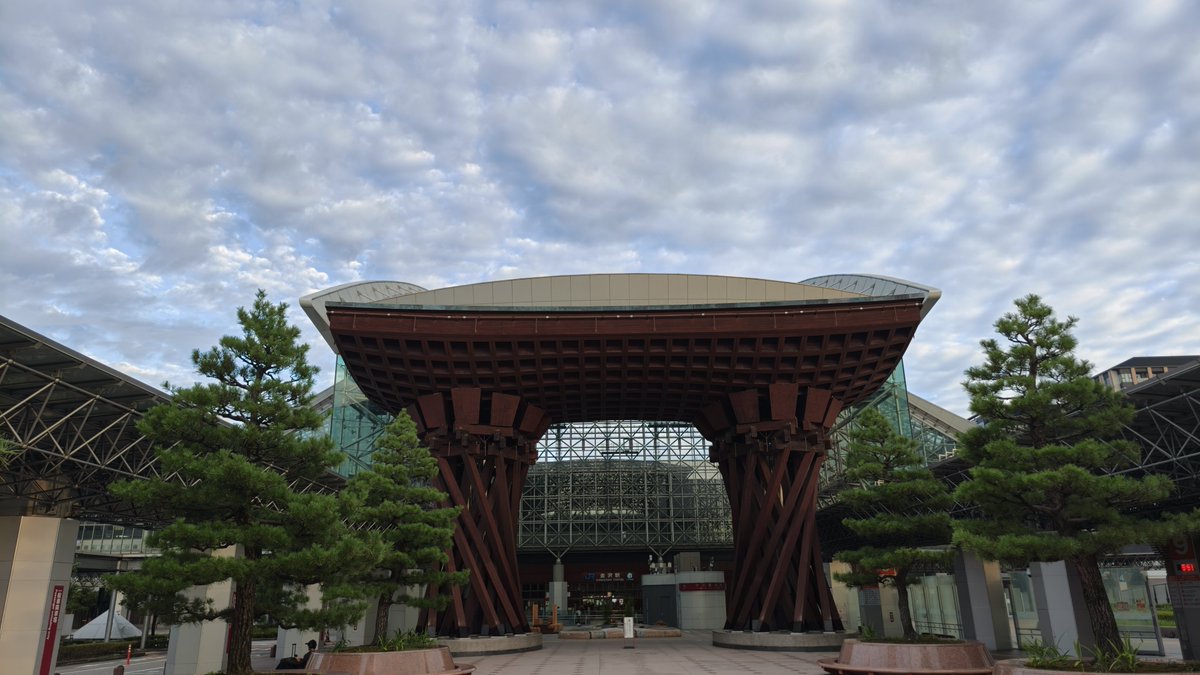 NishidaWorks's tweet photo. マンホーラーの朝は早い。
おはようございます。
今日はあのお方と邂逅するかもw
行ってきます🚐 https://t.co/IKMo8Paju1