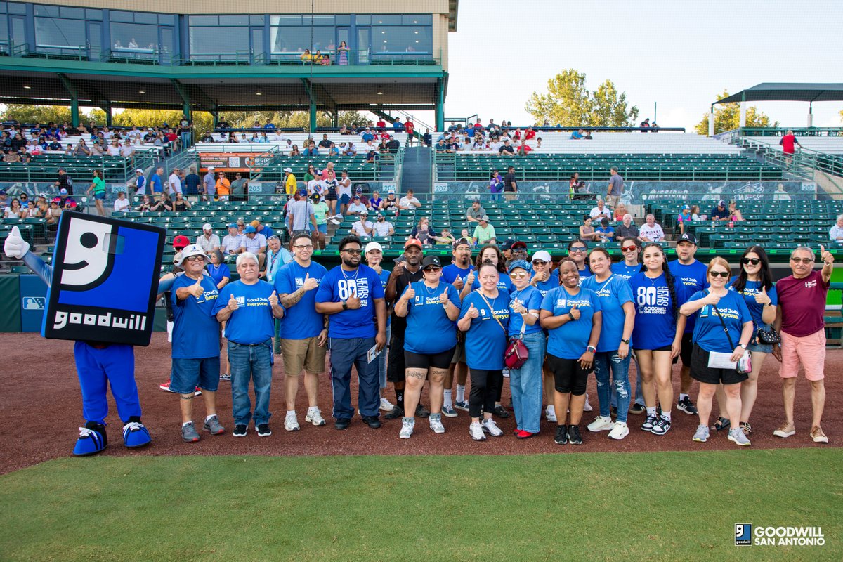 goodwillsa's tweet photo. Saturday night was full of Crayola Magic! 🖍️✨
Thank you to everyone who donated during Crayola Night with @missionsmilb! Your generosity helps Goodwill San Antonio create opportunities and change lives through the power of work. ⚾️💙🏟️
#GoodwillSanAntonio #DonationDrive https://t.co/sgDCcg3a41