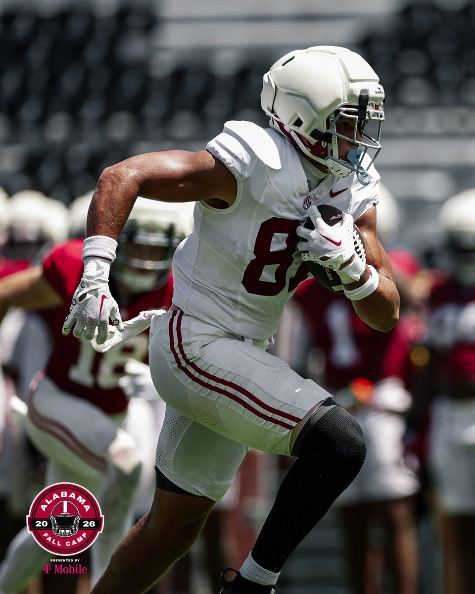 AlabamaFTBL's tweet photo. Scrimmage 1 ✔️

BTS at Bama Fall Camp: Presented by @TMobile https://t.co/P7us595AmH