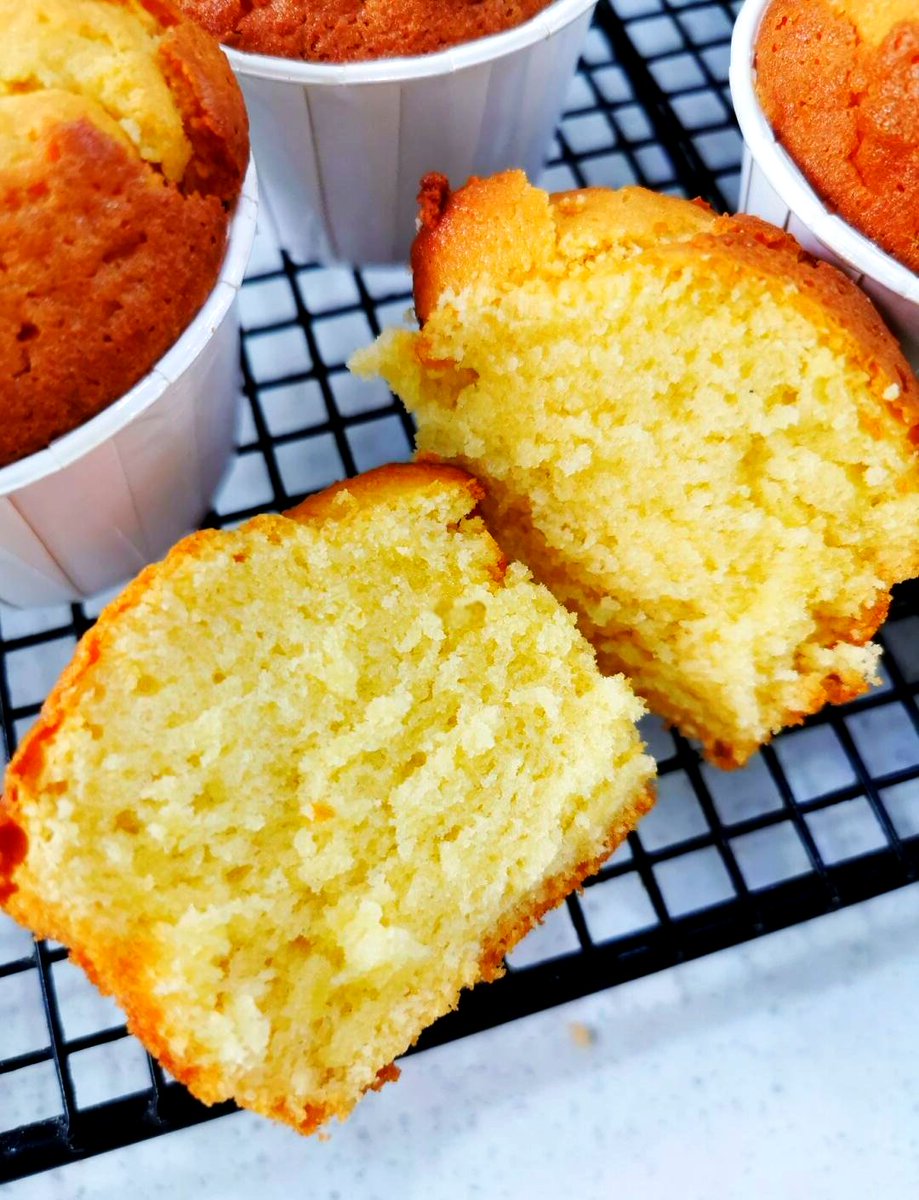 deakan's tweet photo. Just pulled the fluffiest vanilla cupcakes from the oven—smell like cozy Sunday vibes, and I may have snuck a lick of the frosting… no regrets. , https://t.co/tJpNLEaBKB