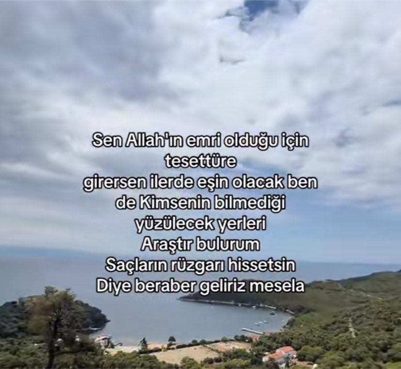 emineebaskan's tweet photo. mahvolduk kıskanclıktan 😭 https://t.co/v9xOITzU1A