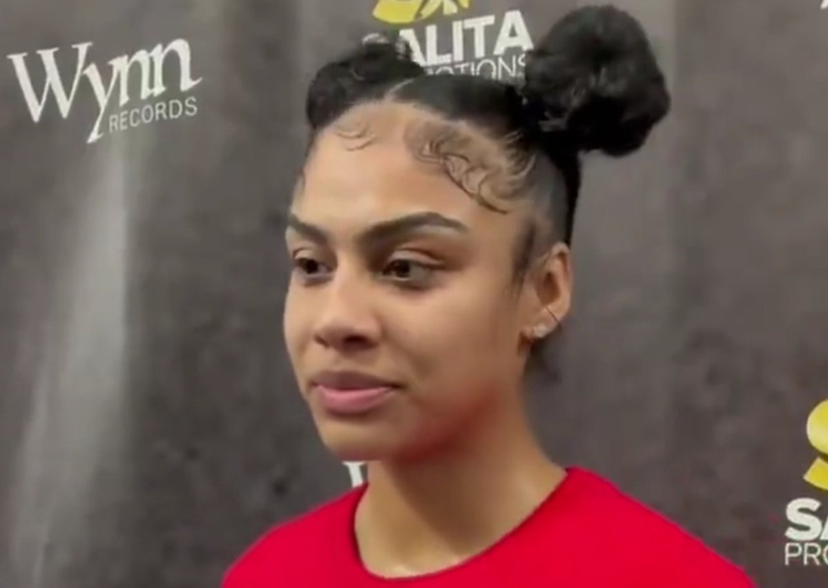 bgctea2020's tweet photo. Big Lex was asked if she would box Chrisean if she won her match with Tesehki:

"If the opportunity is presented, I'm gonna take it." https://t.co/4uidEwCONl