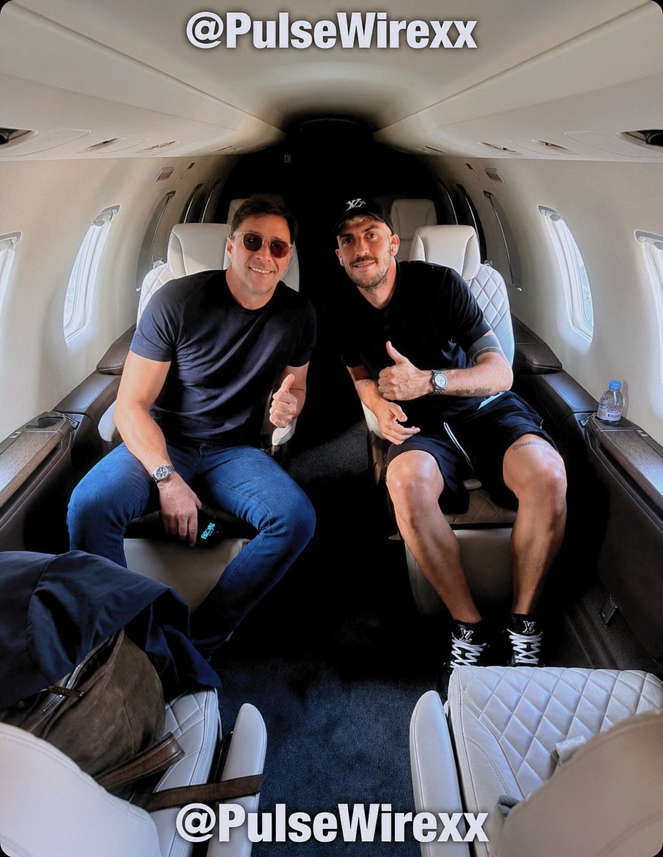 PulseWirexx's tweet photo. 🚨🟣🔵 Matteo Ruggeri has landed in Birmingham! 🇮🇹✈️
The Italian full-back is set to complete his move and sign as a new Aston Villa player. 📝🟣🔵

Ruggeri pictured with his agent Manuel Montipò. 📸

Big move loading… 👀
#AVFC #Ruggeri #AstonVilla #PulseWirexx https://t.co/FfJtoyBsT1