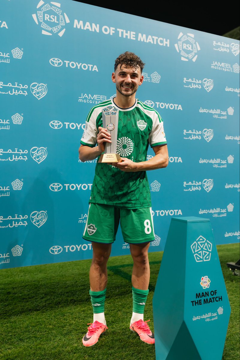 EduardSpertsyan's tweet photo. A special start to a new chapter 🤍💚
Thank you to everyone for the support and trust. We keep going 💪🏻

#AlAhli #الأهلي #TTT https://t.co/2Eu5b4ByCx