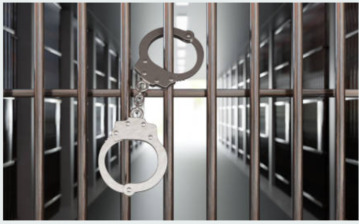 SDOHnews's tweet photo. Delaware County man sentenced to nearly 27 years in prison for crimes involving bulk narcotics hauled in vehicle to Polaris Fashion Place
https://t.co/zs43Bmu04k https://t.co/zIlnL51HVH