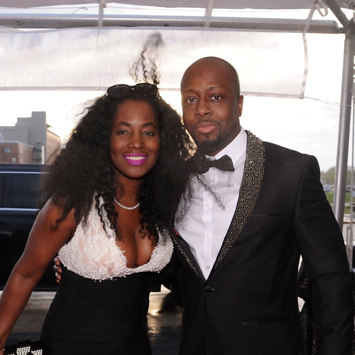 NJHallofFame's tweet photo. The #NJHOF Class of 2016 was inducted @inAsburyParkNJ,  and included musician &amp; entrepreneur Wyclef Jean. Beyond his own songs, both solo and with #TheFugees, #Wyclef also produced music for #WhitneyHouston, @shakira &amp; more. #NationalBlackBusinessMonth #TBT 📸: Bobby Bank https://t.co/6dfUzKKT4w