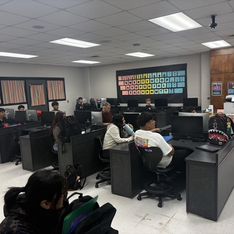palmer_hs's tweet photo. "Getting to Know Me" presentations going on in Mrs. Smith's BIM class to wrap up the week at PHS! 
#DareToBeBetter #Bettereverydayineveryway https://t.co/Ly1EGxMzqM