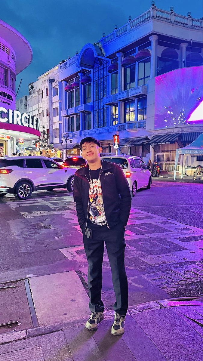 sssh1d_'s tweet photo. kgn bandungg🥹 https://t.co/kwxBmzAIgp