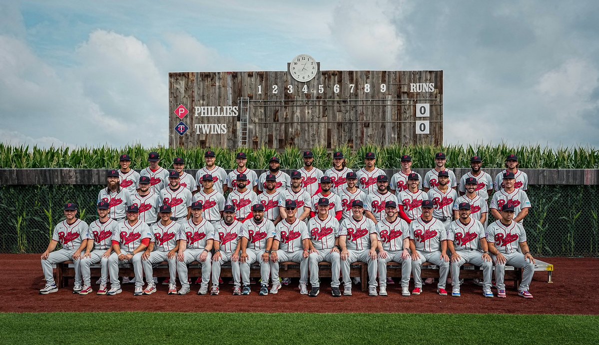 Phillies's tweet photo. The fellas at The Field https://t.co/UZ857wkiO7