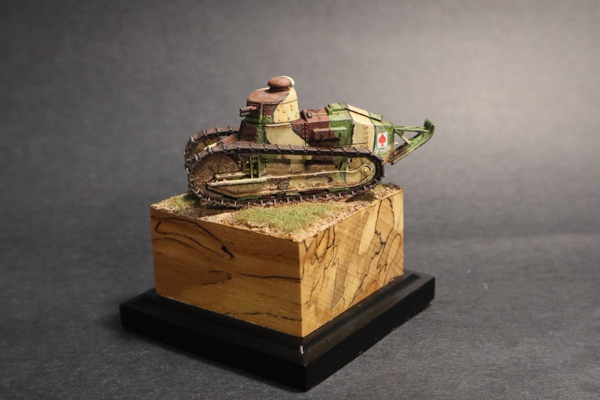 AirPowerHistory's tweet photo. Completed. This is the 1/72 Renault FT by Flyhawk. It is about 7cm in length in total. #braillescale #scalemodelling https://t.co/Bqcly6EtT4