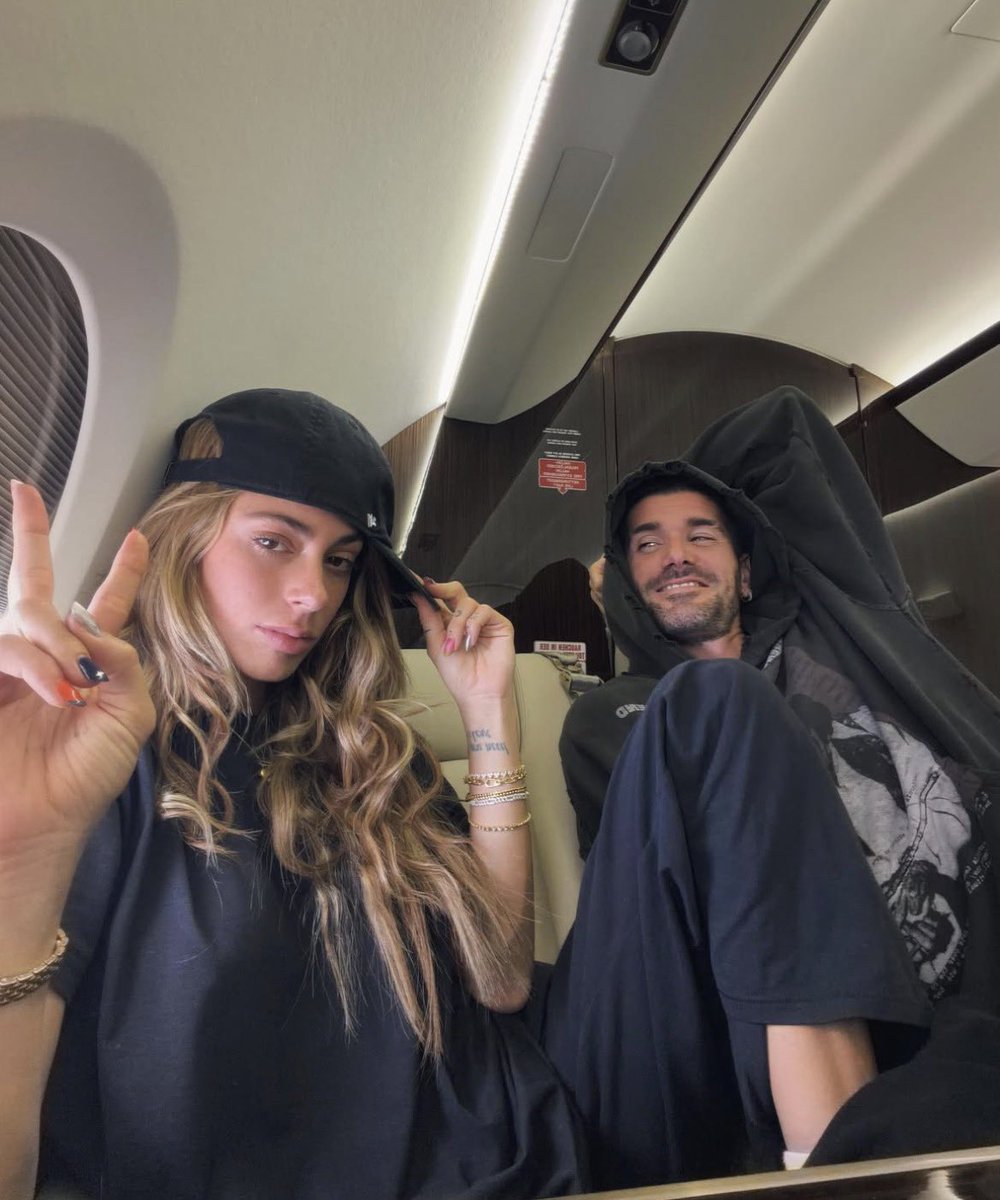 TINIData's tweet photo. TINI vía Instagram de Rodrigo de Paul https://t.co/WbByIO1Q85